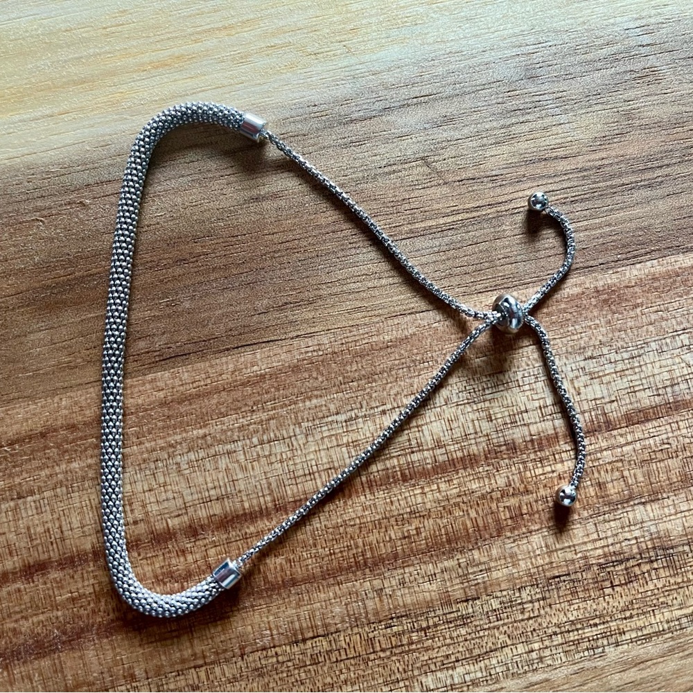 Elegant Sterling Silver Mesh Lariat Bracelet